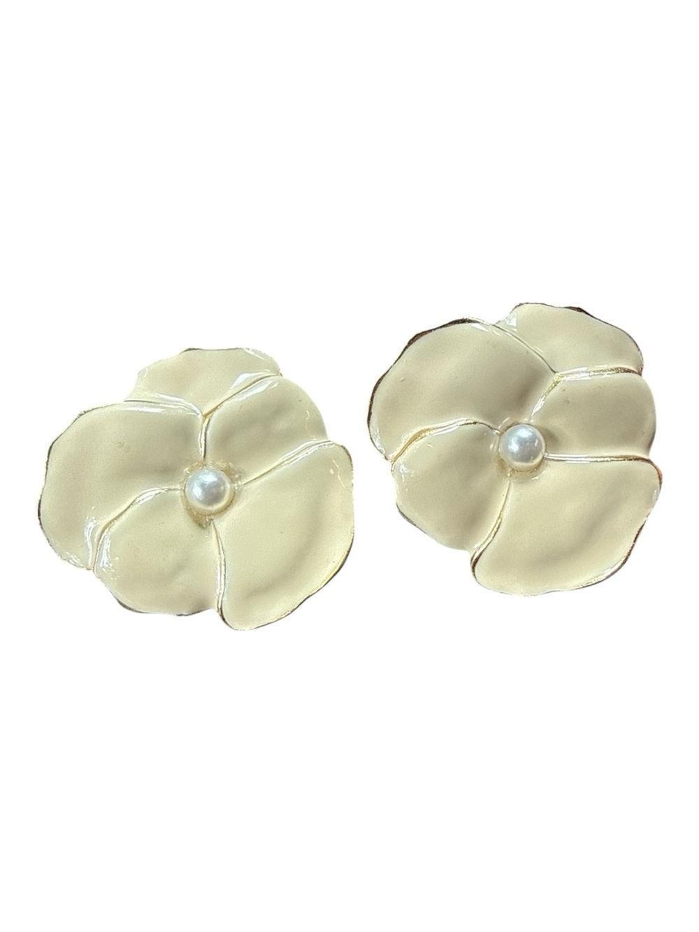 1950s Cream Enamel Flower Clip-On Earrings Faux Pearl Gold Tone